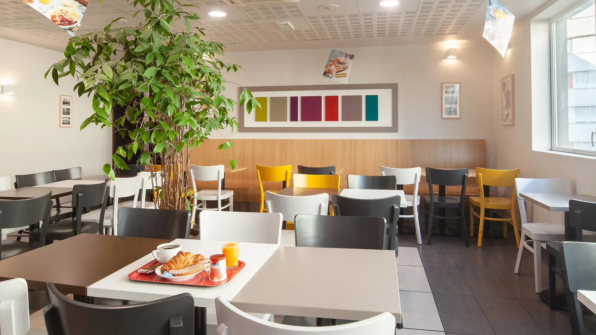 B&B Hotel Paris לה בורז'ה