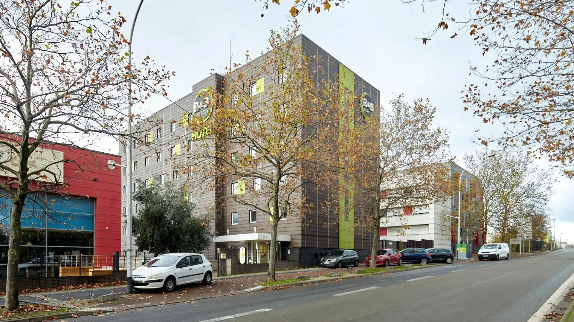 B&B Hotel Paris לה בורז'ה