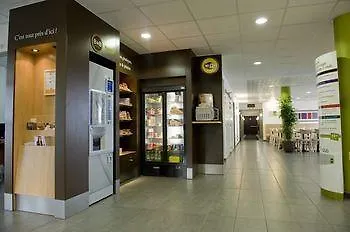 B&B Hotel Paris לה בורז'ה