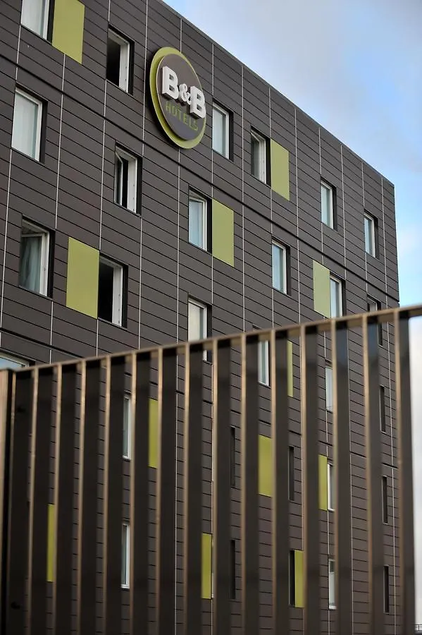 B&B Hotel Paris לה בורז'ה צרפת